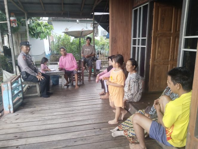 
					Sambangi Warga Buntoi, Personel Polsek Kahayan Hilir Pererat Silaturahmi