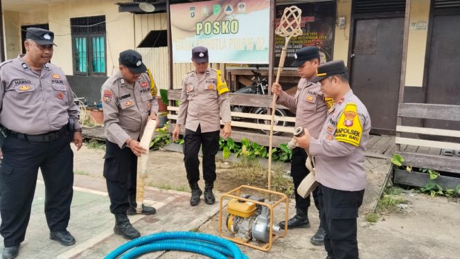 
					Polsek Pandih Batu Siagakan Sarpras Karhutla Guna Antisipasi Karhutla