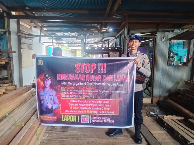 
					SATPOLAIRUD POLRES SERUYAN SOSIALISASIKAN LARANGAN KARHUTLA DI KAMPUNG KUMAI KUALA PEMBUANG