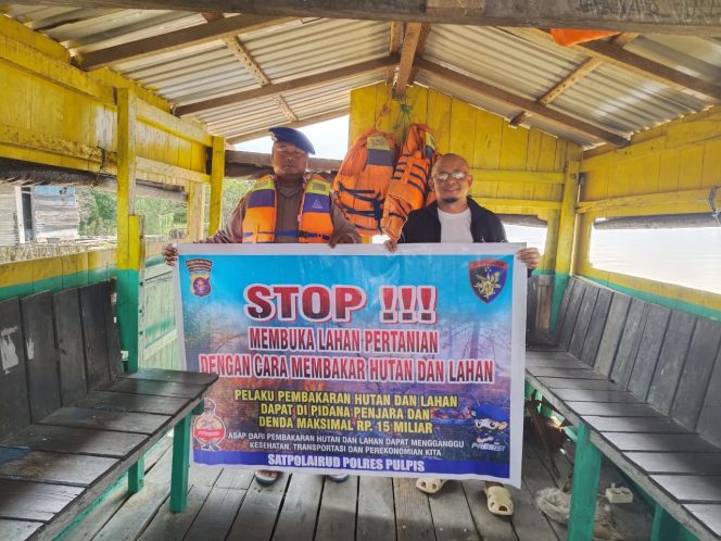 
					Satpolairud Polres Pulpis Edukasi Warga Bantaran Sungai Cegah Karhutla