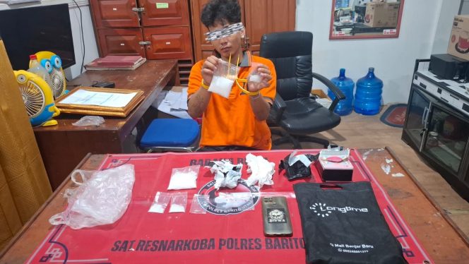 
					Polres Barito Utara Tegas Perangi Narkotika, Seorang Pengedar Sabu Berhasil Diamankan di Muara Teweh
