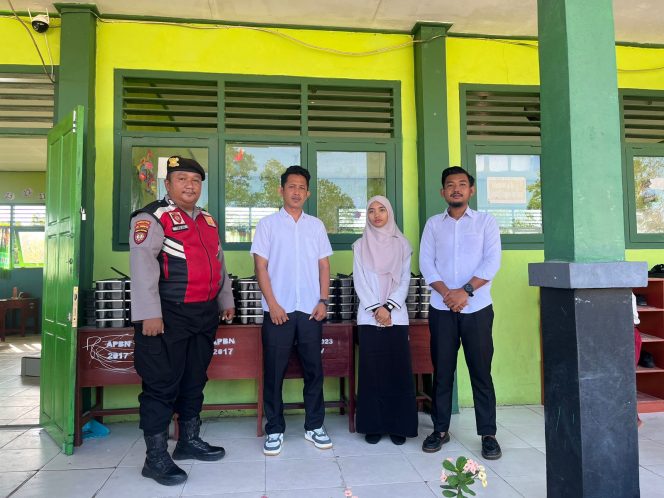 
					Sinergi Ciptakan Transparansi, Sat Samapta Sukamara Gandeng Pihak Sekolah Saat Pengawalan MBG