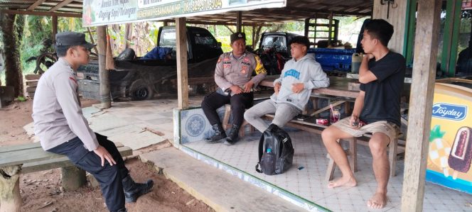 
					Ciptakan Malam yang Damai Mulai dari Pagi, Polsek Balai Riam Perketat Pengawasan Wilayah