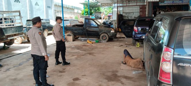 
					Monitoring Situasi Wilayah, Polsek Balai Riam Sisir Kawasan Vital Lewat Patroli Harkamtibmas