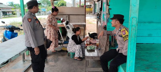 
					Bangun Kepercayaan Publik, Polsek Balai Riam Kedepankan Sambang Humanis di Pagi Hari