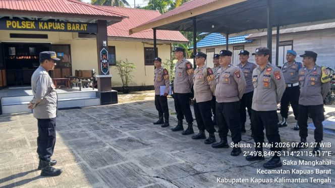 
					Pastikan Keamanan Markas, Polsek Kapuas Barat Tingkatkan Kesiapsiagaan Personel Jaga Mako