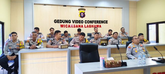 
					KAKORBINMAS POLRI PIMPIN ZOOM MEETING EVALUASI KINERJA BHABINKAMTIBMAS, POLRES SERUYAN IKUT SERTA