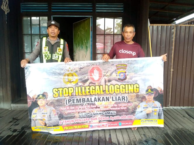 
					SOSIALISASI PENEBANGAN HUTAN SECARA LIAR (ILEGAL LOGING) OLEH PERSONIL POLSEK PULAU PETAK