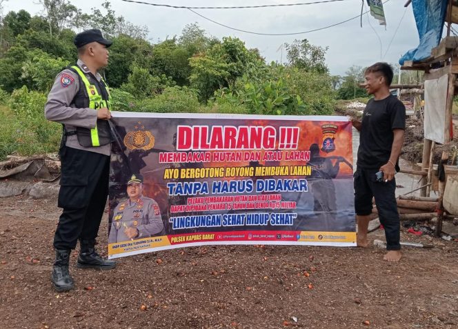 
					Antisipasi Karhutla, Polsek Kapuas Barat Gencarkan Patroli dan Imbauan Buka Lahan Tanpa Bakar di Mandomai