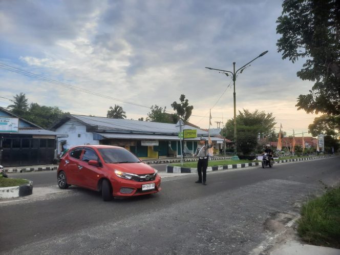 
					Sat Lantas Polres Sukamara Konsisten Laksanakan Pengaturan Pagi Demi Kelancaran Lalu Lintas
