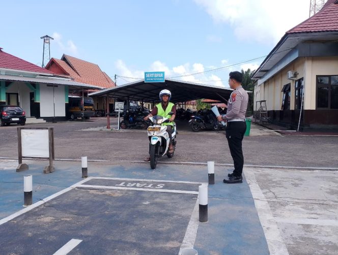 
					SATLANTAS POLRES SERUYAN LAYANI PENERBITAN DAN PERPANJANGAN SIM DI SATPAS 2333