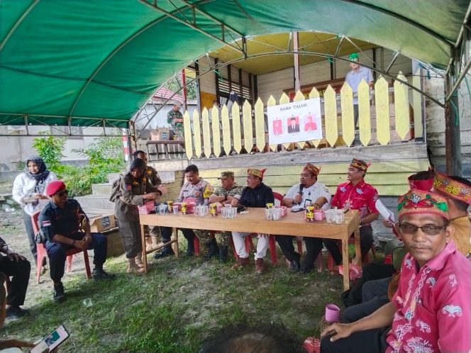 
					POLRES SERUYAN KAWAL PENCOBLOSAN PEMILIHAN DAMANG KEPALA ADAT KECAMATAN DANAU SEMBULUH, DAHRIANSYAH RAIH SUARA TERBANYAK