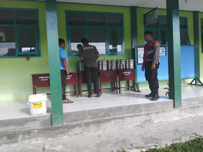 
					Sat Samapta Polres Sukamara Pastikan Kelancaran Logistik Melalui Pengawalan Distribusi MBG ke Sekolah-Sekolah dan Posyandu