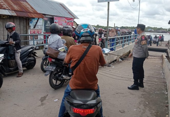
					Antisipasi Lonjakan Penumpang Jelang Idul Adha, Polsek Kapuas Barat Perketat Patroli di Dermaga Feri Saka Mangkahai