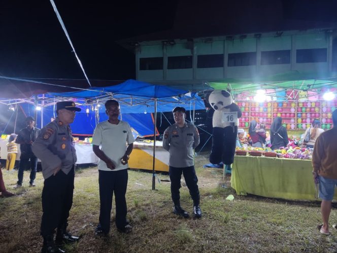 
					KRYD MALAM POLSEK SERUYAN HILIR: KAPOLSEK TURUN LANGSUNG PANTAU PASAR MALAM DAN PUSAT KOTA