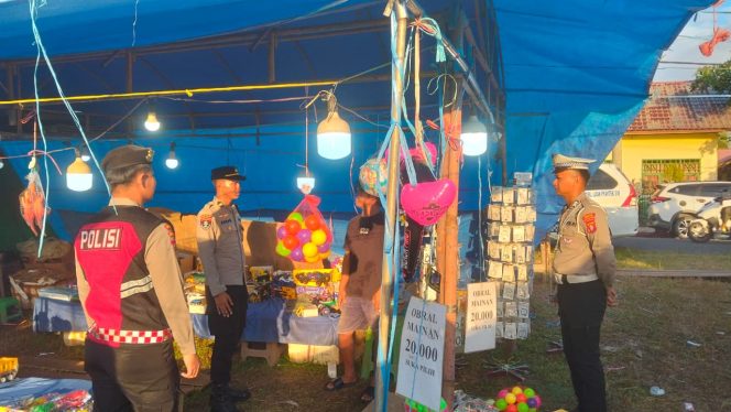 
					POLRI DEKAT DENGAN WARGA, PAMAPTA I POLRES SERUYAN TURUN LANGSUNG KE LOKASI KERAMAIAN