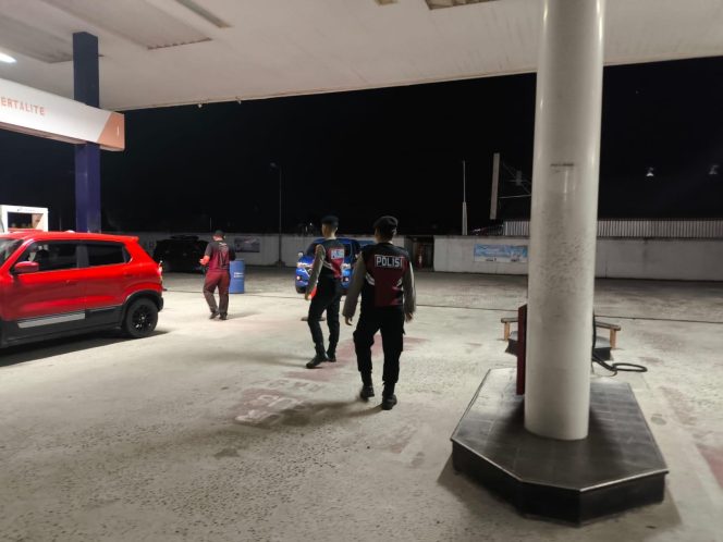 
					Jaga Kondusivitas Jalur Energi Jam Rawan, Sat Samapta Polres Sukamara Patroli Malam ke Area SPBU Sukamara