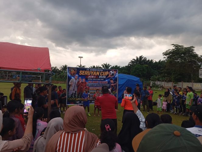 
					BHABINKAMTIBMAS ASAM BARU HADIRI FINAL TURNAMEN KIDS SOCCER CV. DAMAR PUTRA SERUYAN CUP JILID I 2026