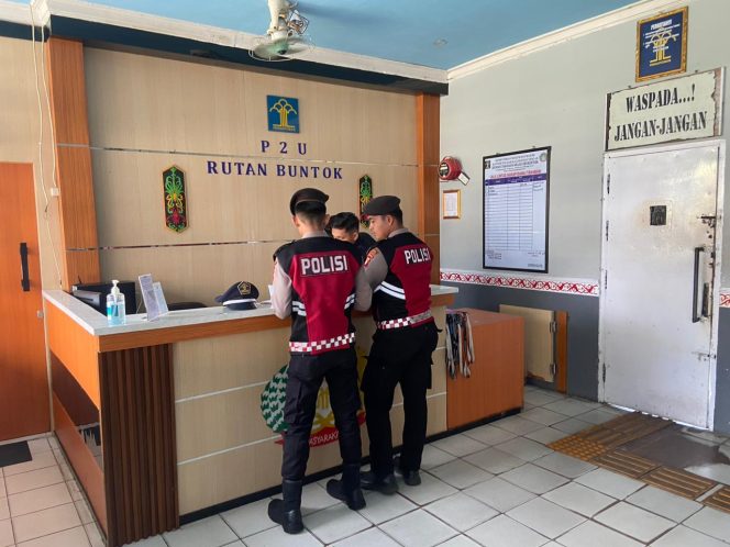 
					Harkamtibmas Tetap Aman, Satsamapta Polres Barsel Sambangi Rutan Kelas IIB Buntok