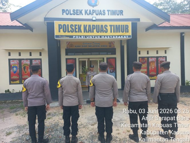 
					Apel Pagi Polsek Kapuas Timur Arahkan Personil Maksimalkan Pelayanan Kepada Masyarakat