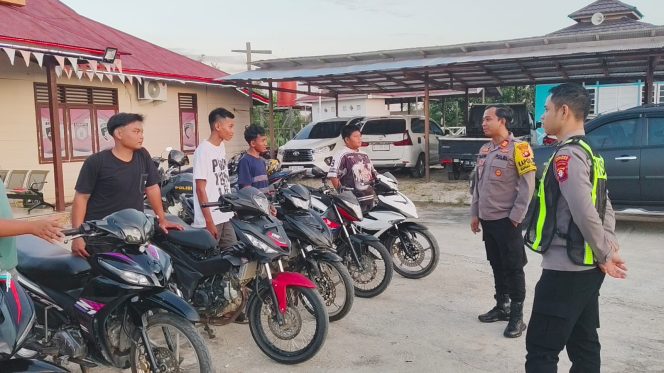 
					MENINDAK LANJUTI PENGADUAN MASYARAKAT TENTANG KNALPOT BRONG DAN BALAP LIAR, POLSEK KAPUAS TENGAH AMANKAN SEPEDA MOTOR KNALPOT BRONG