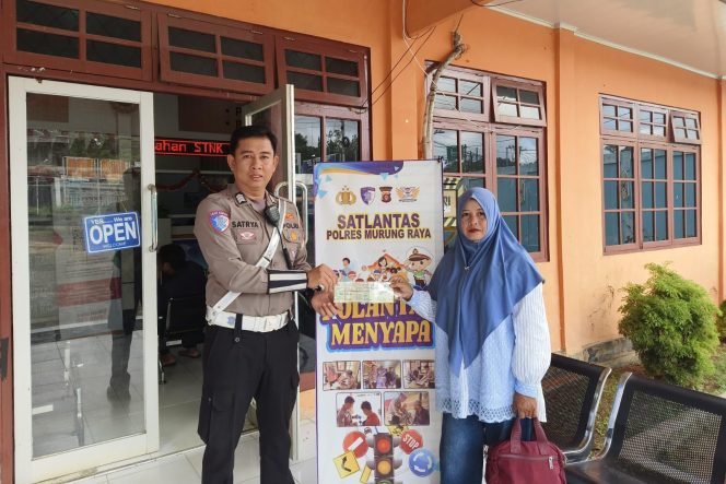 
					Polantas Menyapa Masyarakat, Petugas Samsat Murung Raya Pastikan Pelayanan Publik Yang Presisi