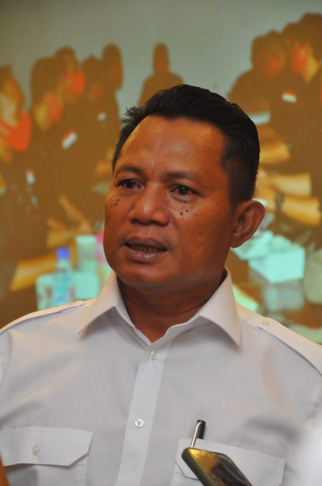 
					Raden Bambang, SS Ketum DPP-CIC Minta Kejagung Usut Tuntas 26 Nama Dalam Kasus MBG. Eksekutif, Legislatif, Yudikatif Jangan Tebang Pilih