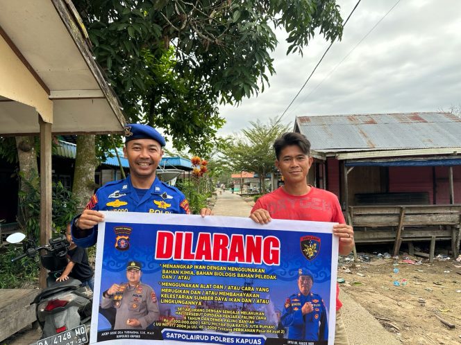 
					Cegah Illegal Fishing, Satpolairud Polres Kapuas Imbau Hal Ini Pada Warga Pesisir DAS Kapuas.