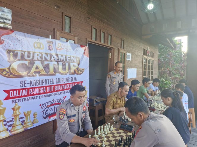 
					Semarak Hari Bhayangkara ke-80, Polres Murung Raya Gelar Turnamen Catur