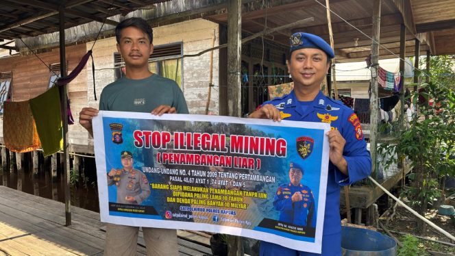 
					Satpolairud Polres Kapuas Laksanakan Patroli Perairan, Beri Imbauan Stop Penambangan Liar Di DAS Kapuas