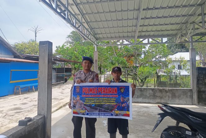 
					Tingkatkan Kesadaran Kebersihan Lingkungan, Satpolairud Imbau Masyarakat Pesisir Untuk Tidak Membuang Sampah Ke Sungai