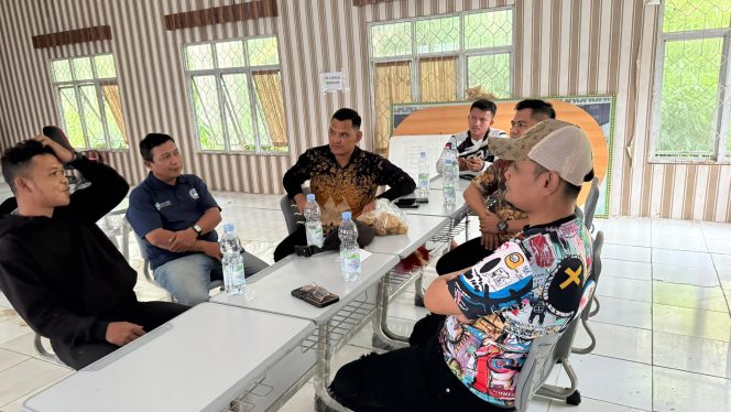 
					Fasilitasi Pertemuan Klarifikasi, KONI Way Kanan Tegaskan Masalah PSSI vs Pakuan Ratu FC Hanya Miskomunikasi