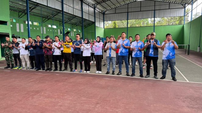 
					PORKAB Tenis Lapangan 2026 Resmi Dibuka Bupati Ayu Asalasiyah, Momentum Kebangkitan Olahraga di Bumi Ramik Ragom