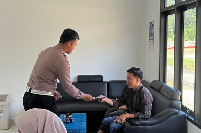 
					Program Polantas Menyapa Jadi Jembatan Komunikasi Petugas SIM Satlantas Polres Mura dengan Masyarakat