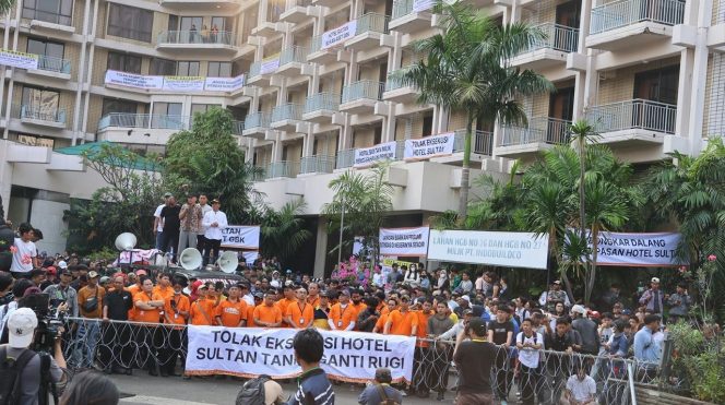
					Kedepankan Dialog dan Pendekatan Humanis, Polda Metro Jaya Mengawal Eksekusi Pulihkan Aset Negara Eks Hotel Sultan