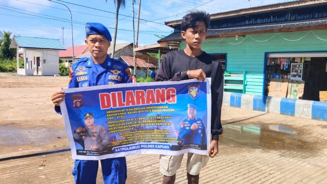 
					Cegah Illegal Fishing, Satpolairud Polres Kapuas Imbau Hal Ini Pada Warga Pesisir DAS Kapuas.