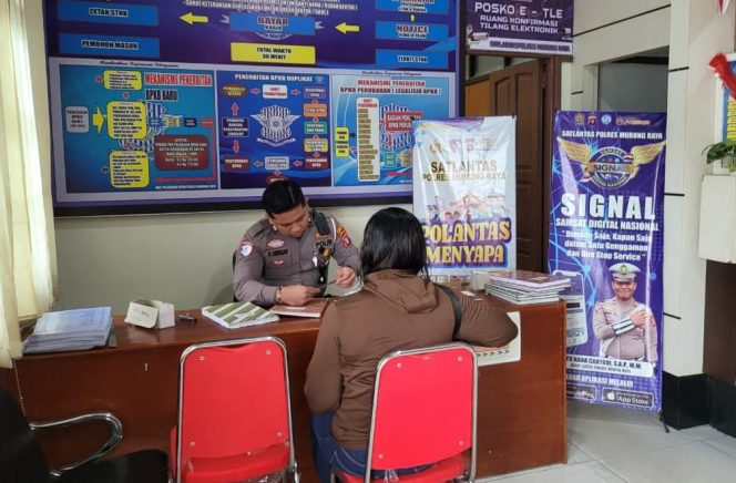 
					Polantas Menyapa, Samsat Mura Layanani Perpanjangan Pemohon Pajak Kendaraan Dengan Responsif & Edukatif