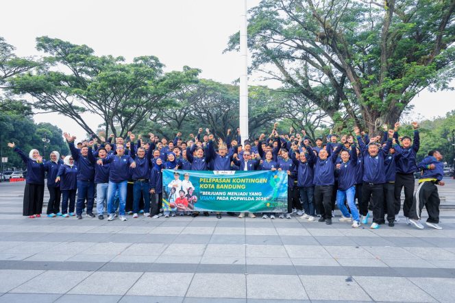 
					Lepas Kontingen Popwilda 2026, Farhan Minta Atlet Kota Bandung Buktikan Hasil Kerja Keras