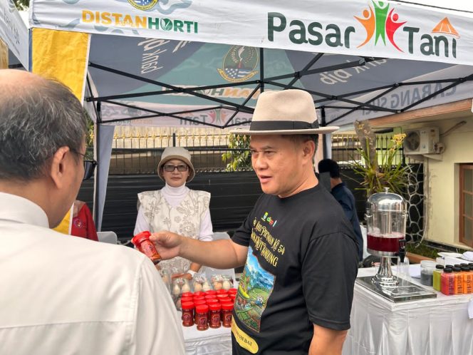 
					Hari Krida Pertanian: Kota Bandung Beri Penghargaan dan Bantuan untuk Ratusan Kelompok Tani