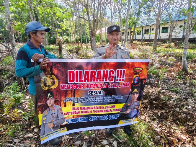 
					“Cegah Karhutla” Polsek Kapuas Timur Rutin Sosialisasi dan Imbau Masyarakat Tidak Membakar Hutan dan Lahan