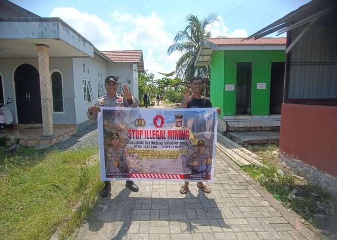 
					SOSIALISASI LARANGAN ILLEGAL MINING, BERTUJUAN CIPTAKAN MASYARAKAT SADAR AKAN LINGKUNGAN OLEH POLSEK KAPUAS TIMUR