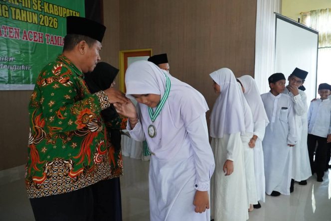 
					Staf Ahli Bupati Hadiri Wisuda Santri MDTA ke-III se-Kabupaten Aceh Tamiang Tahun 2026