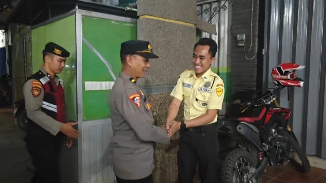 
					Polres Barito Utara Intensifkan Patroli Malam, Wujudkan Situasi Aman dan Kondusif di Muara Teweh