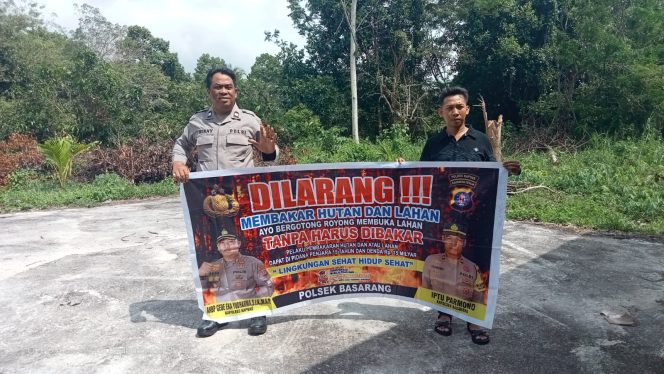 
					Cegah Terjadinya Karhutla, Anggota Polsek Basarang Lakukan Sosialisasi Secara Rutin