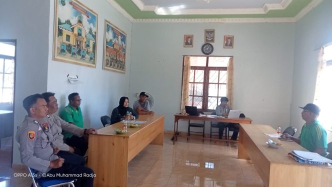 
					Untuk Menampung Aspirasi Masyarakat Polsek Basarang Melaksanakan Giat Minggu Kasih Di Desa Basarang Jaya