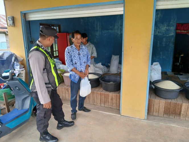
					PERSONIL POLSEK PULAU PETAK LAKSANAKAN PATROLI DIALOGIS KE DESA-DESA WILAYAH KECAMATAN PULAU PETAK