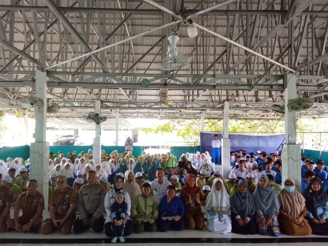 
					Dukung Generasi Sehat, Polres Kapuas Hadiri Launching SPPG dan Pendistribusian MBG