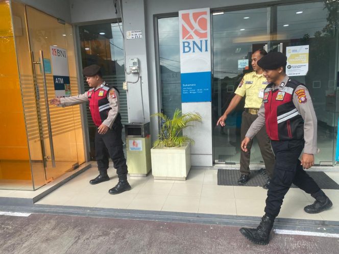 
					Cegah Kriminalitas, Sat Samapta Polres Sukamara Jaga Stabilitas Sektor Perbankan