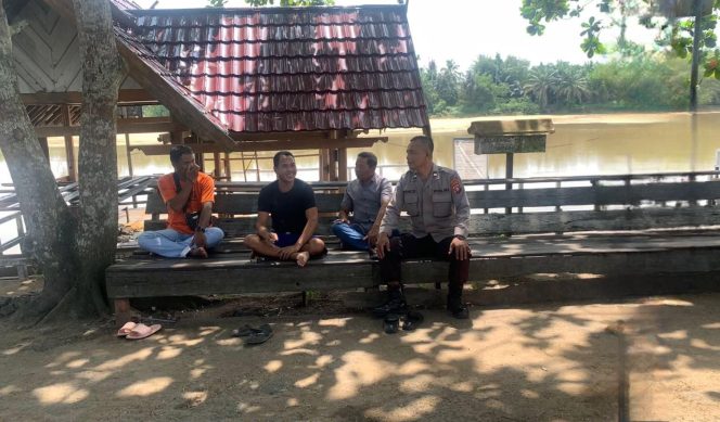 
					POLSEK HANAU PATROLI DIALOGIS, PANTAU BANK BRI, FIF, DERMAGA, DAN INDOMART