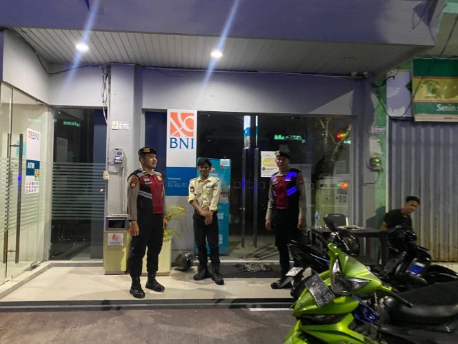 
					Jaga Kepercayaan Publik, Sat Samapta Polres Sukamara Patroli di Bank BNI